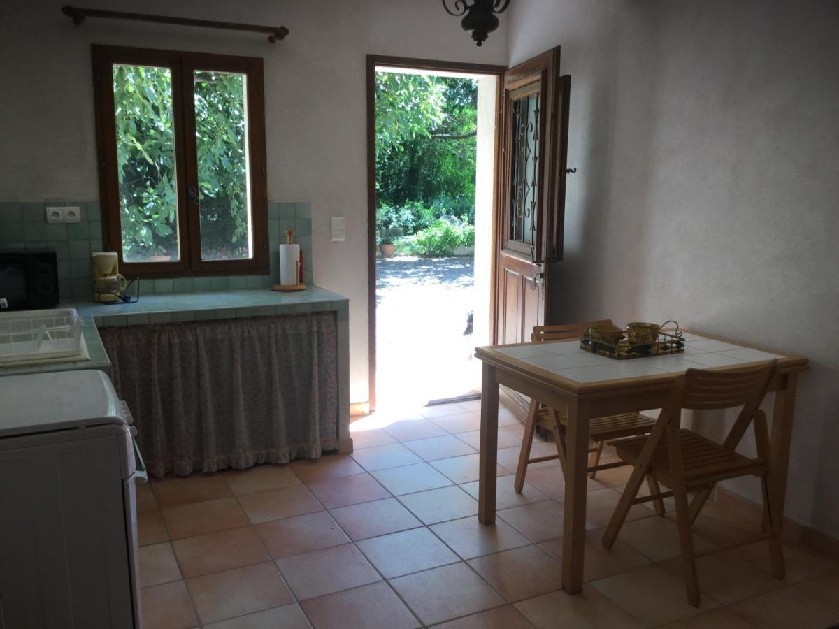 Appartement Dans Un Mas Provencal Istres Extérieur photo